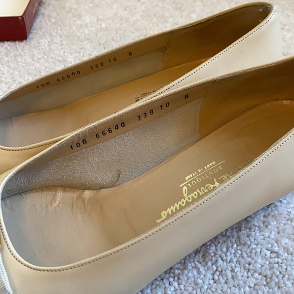 Salvatore Ferragamo “Lillaz” pumps - Picture 5 of 13